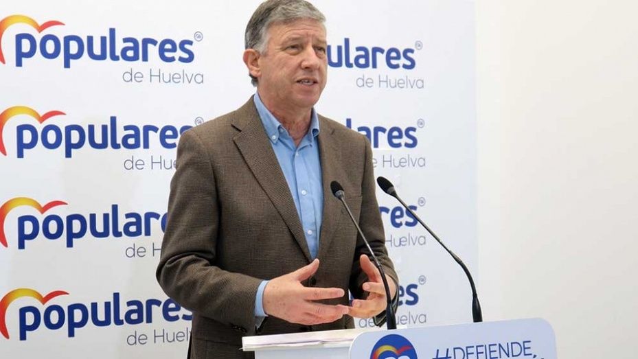 Carmelo Romero lamenta que el nuevo decreto de consumidores vulnerables del Gobierno 'ampare las ocupaciones ilegales'