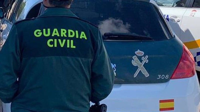 La Guardia Civil detiene a una banda dedicada al robo de vehículos en Ayamonte