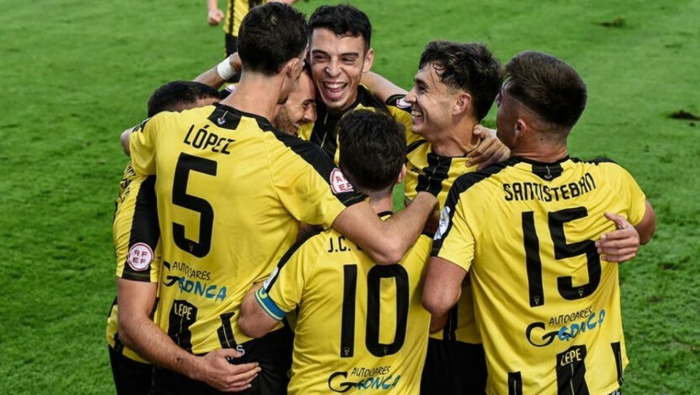 El San Roque es el mejor equipo del último mes y el que menos goles ha encajado como local en lo que va de temporada