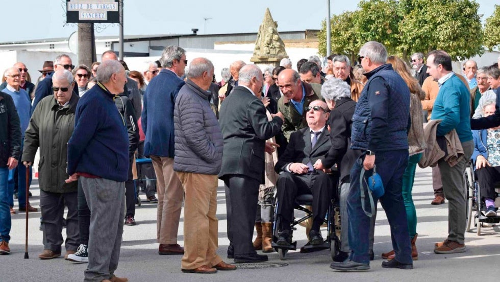 Hinojos agradece con una calle a Miguel Ángel Ruiz de Vargas sus donaciones a instituciones religiosas