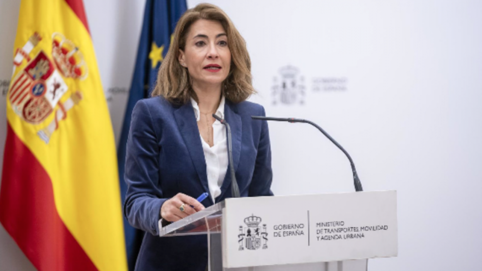 La eterna promesa: La ministra de Transportes dice que trabajan en el estudio informativo del AVE Huelva-Sevilla