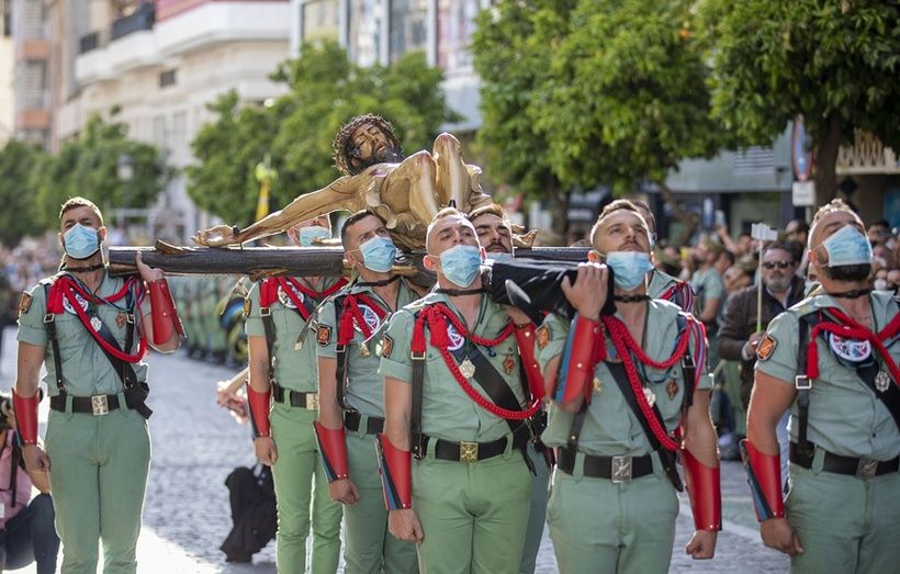 ¿Quieres ver el desfile del Cristo de la Vera+Cruz con la Legión desde un palco? Ya puedes reservarlo