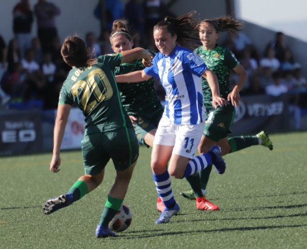 El Sporting más cerca de la salvación tras su victoria ante el Betis (1-0)