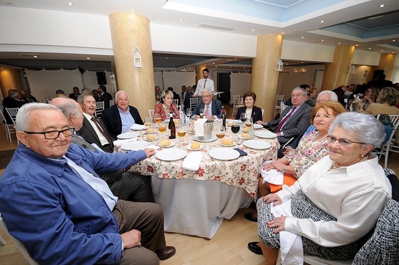 Caja Rural homenajea a García Palacios con un busto en su sede de la capital
