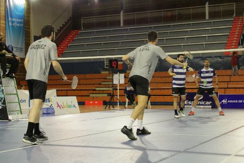 El IES La Orden se asegura el factor cancha para una nueva final (5-2)