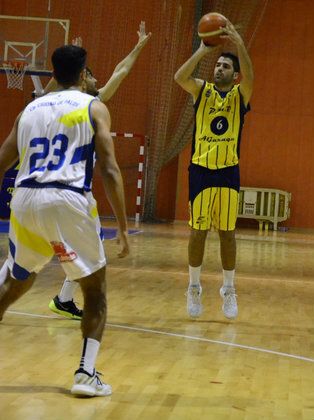 Aljaraque certifica fiel a si mismo el playoff y Moguer se acerca