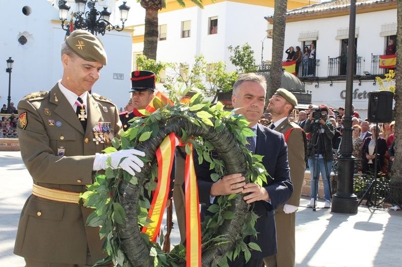 Trescientos civiles juran bandera en La Palma del Condado