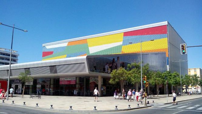Gabriel Cruz promete a los detallistas cambiar el modelo de gestión del Mercado del Carmen