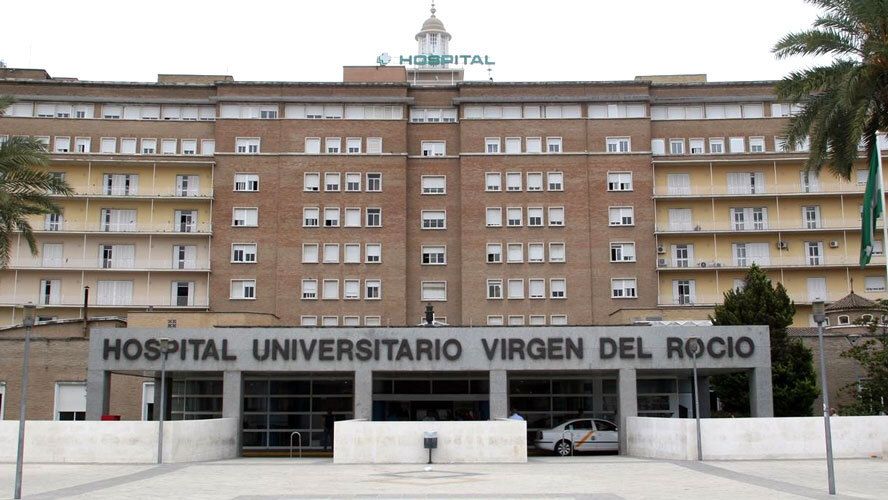 La mujer herida en Bollullos continúa muy grave en la UCI tras más de una semana ingresada