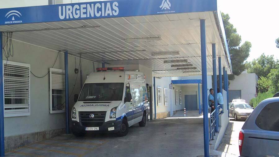 La Junta comienza este lunes en Huelva la entrega de 50.000 mascarillas y a realizar test al personal sanitario