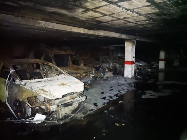 Vecinos del Seminario llevan desde el jueves sin agua tras sufrir un grave incendio: “Nos sentimos abandonados”