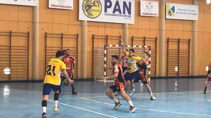 El PAN Moguer se despide con un triunfo de coraje (31-29)