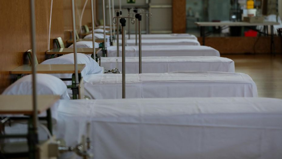 Cruz y cara del coronavirus: España supera las 6.500 muertes y ya se han curado 14.709 pacientes