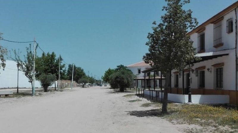 La UME llega al Rocío para evitar las concentraciones de personas