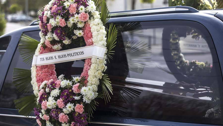 El Gobierno permite ya los enterramientos antes de las 24 horas legales