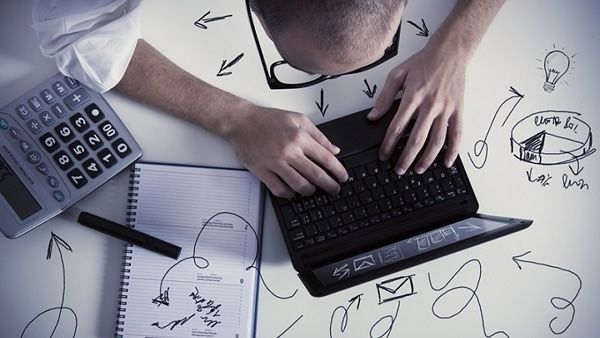 La Junta pone a disposición del profesorado y alumnado los materiales digitales de la educación permanente