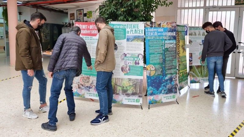 Ecologistas lleva 'Sin Biodiversidad no hay vida' a institutos y espacios de Huelva