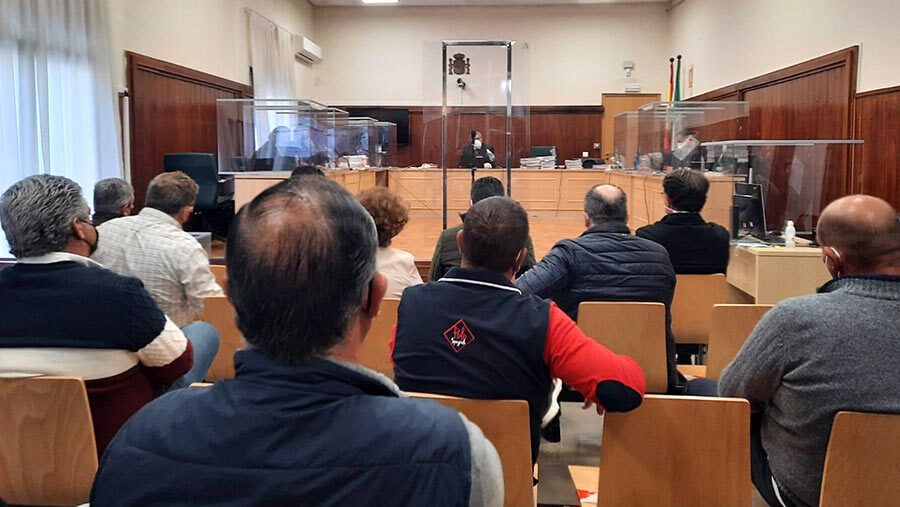 El Seprona destaca la colaboración de los agricultores y su convicción de poder usar el agua