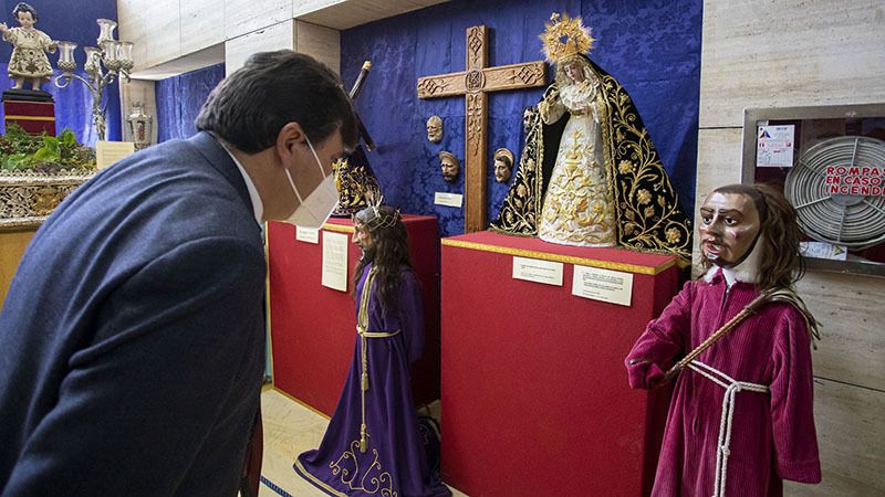 Exposiciones cofrades para 'matar el gusanillo' de Semana Santa en la ciudad