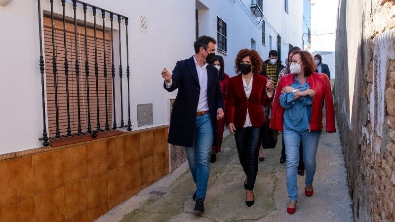 El sector vitivinícola y el Camino Natural del Tinto centran el 'Pueblo a pueblo' en Bollullos y La Palma