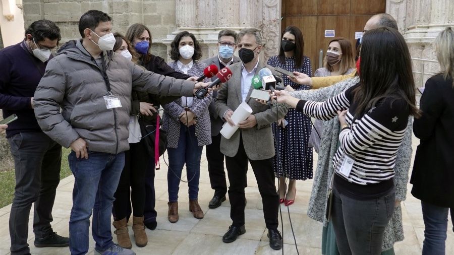 Fiscal asegura que el PSOE 'no se plantea' una moción de censura en Andalucía pese a que la estabilidad del Gobierno PP-Cs es 'inexistente'