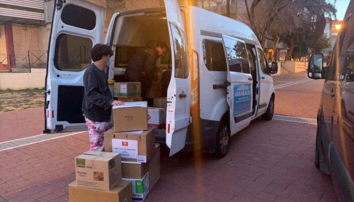 Los onubenses se vuelcan con la iniciativa de Federico Pérez y serán dos las furgonetas que viajen a Ucrania
