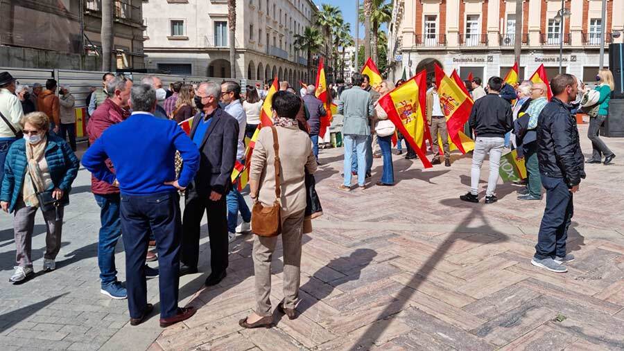 Vox y su sindicato salen a la calle contra la 'gestión ruinosa' de Pedro Sánchez