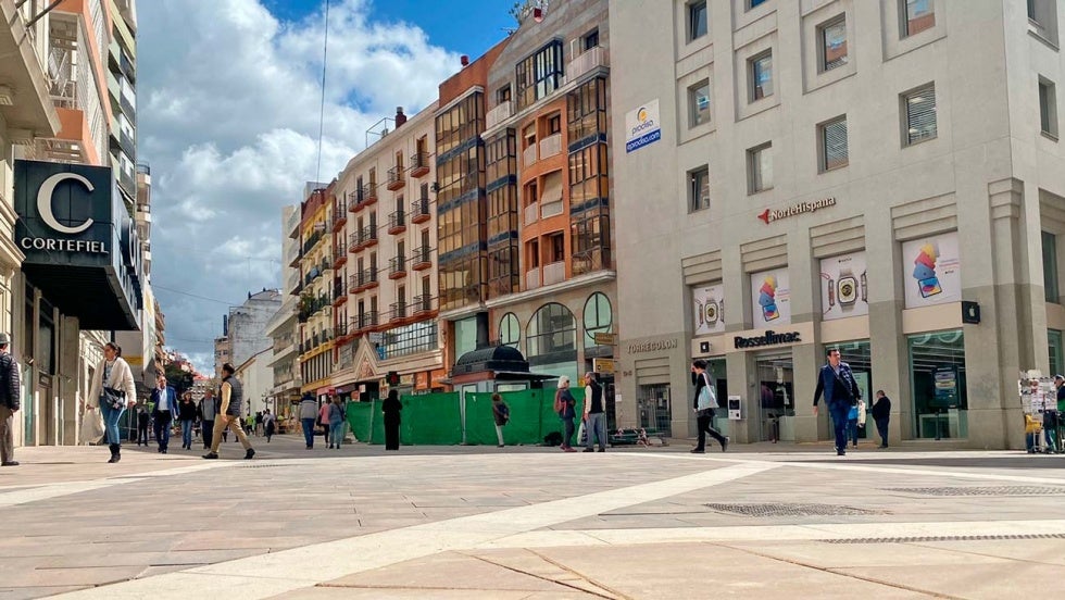 Miranda promete más jardines frente a obras que hacen de la ciudad 'un bloque de hormigón'