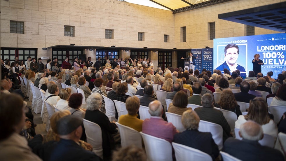 Guillermo García de Longoria asegura en la presentación de su candidatura que solo le moverá 'defender a Huelva por encima de todo'