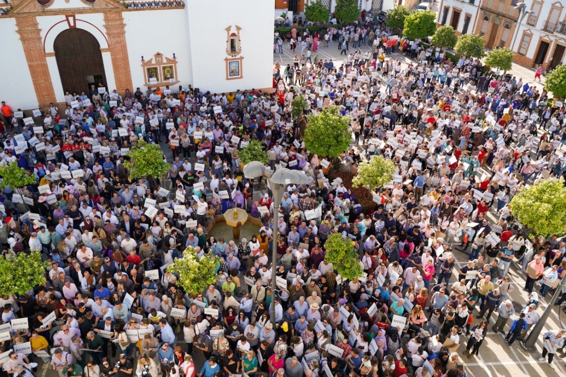 Más de 3.000 manifestantes del Condado respaldan una PDL que resolverá 'dramas'