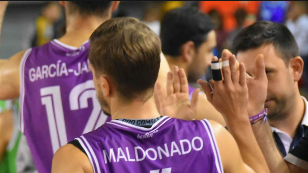 El Ciudad de Huelva se lleva el derbi capitalino (90-78) y se clasifica para la fase de ascenso a LEB Plata