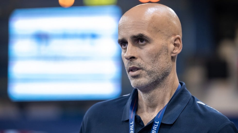 Sierra: “Creo que he jugado suficientes años como para no estar al 100% como entrenador”