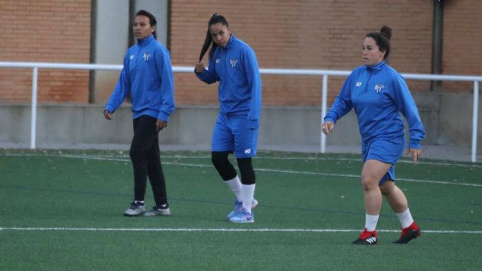 Las internacionales del Sporting regresan para preparar el duelo con el Atlético