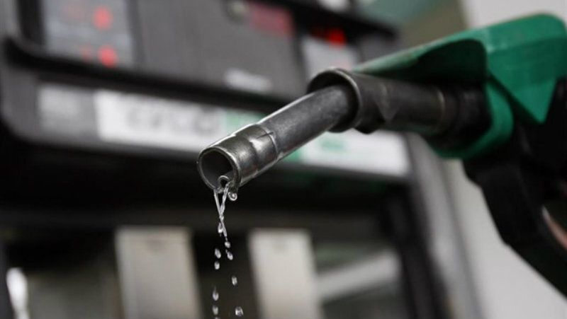 Llenar el depósito en Semana Santa te costará 5 euros más