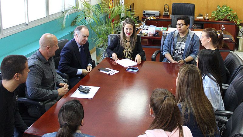 Empleo ultima la selección de formadores para la Escuela de Hostelería de Islantilla tras la baja de dos monitores