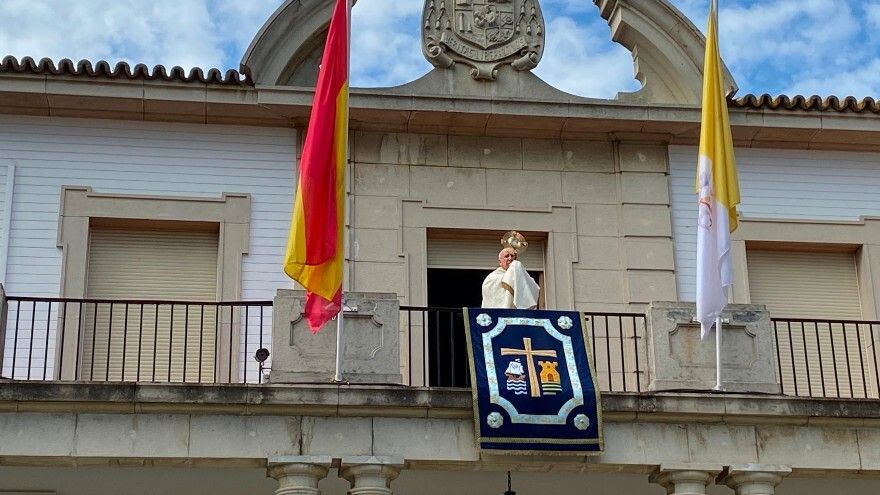 Bendición y mensaje del Obispo en el Domingo de Resurrección