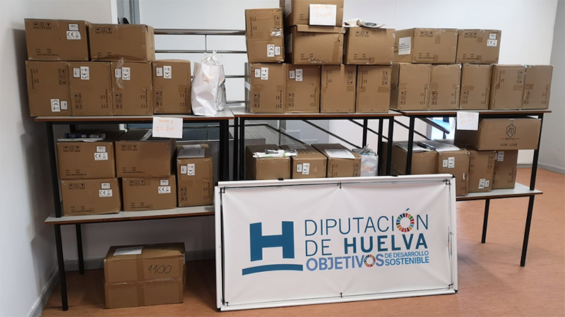 100.000 mascarillas quirúrgicas homologadas llegan a los distintos municipios de la mano de la Diputación