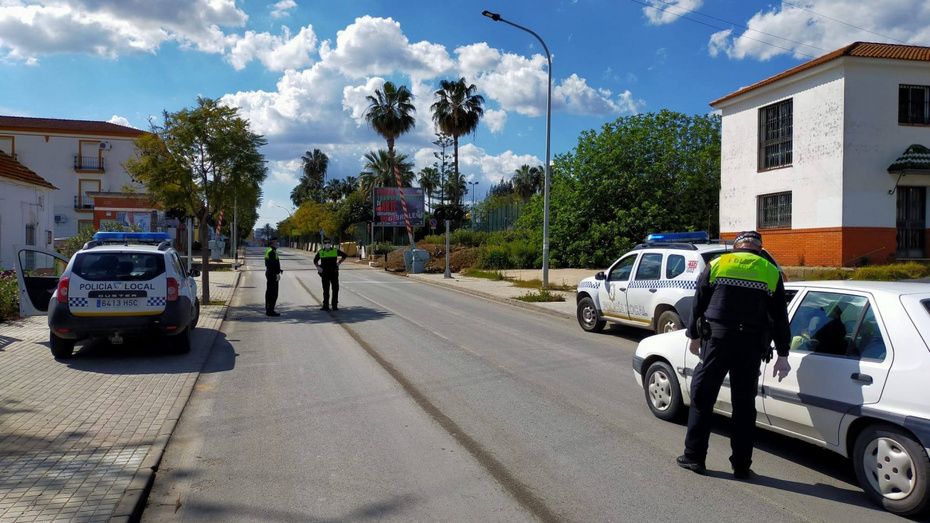 La Policía Local de Gibraleón revisará las compras innecesarias en el supermercado y avisa: 'Luego vendrán las lamentaciones'