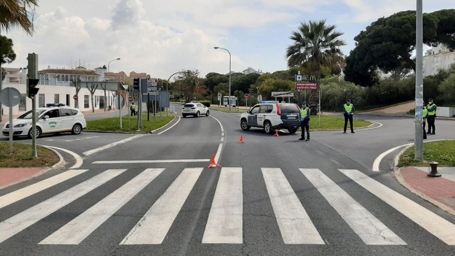 Cartaya abre los controles del puente del 1 de mayo con cuatro denuncias en los núcleos costeros
