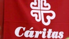 La Iglesia invita a encender una vela el Jueves Santo y hacer una donación a Cáritas