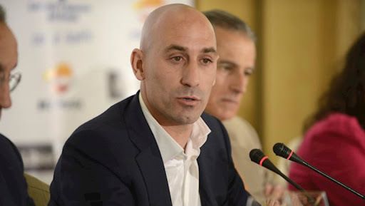 La RFEF quiere que acabe ya la temporada en Segunda B, Tercera y Primera División Femenina, sin descensos y con 'play-offs' de ascenso a partido único