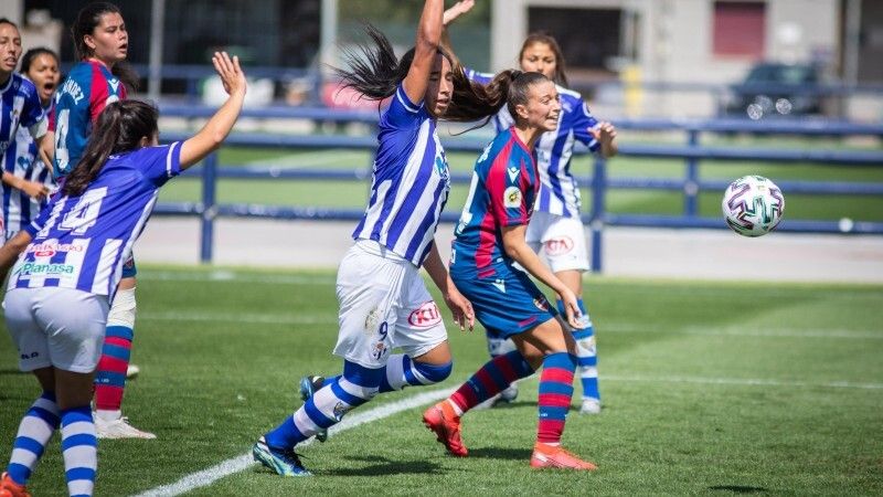 Jenny Benítez: 'El punto no sabe a poco pero hay que valorar que era el segundo clasificado'