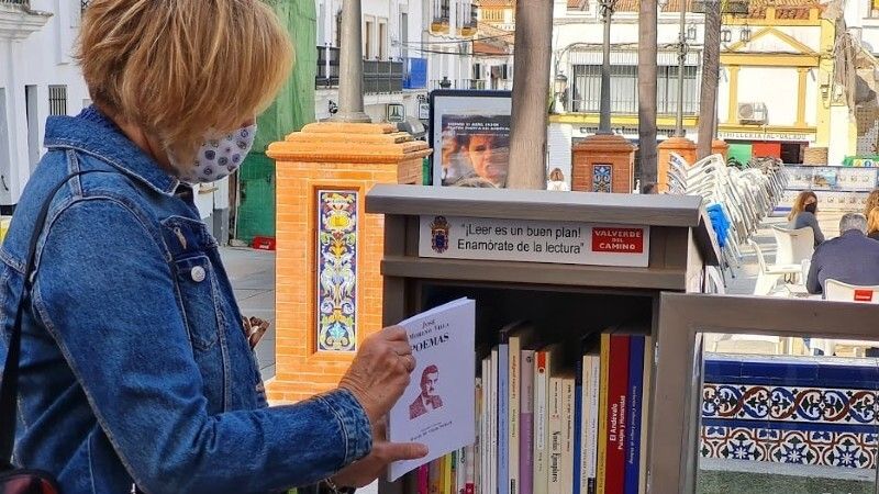 Valverde habilita dos puntos para que los vecinos tomen libros prestados