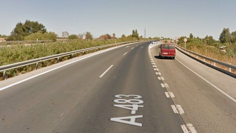 Una persona fallece y otra resulta herida grave en una colisión frontal entre dos turismos en Almonte
