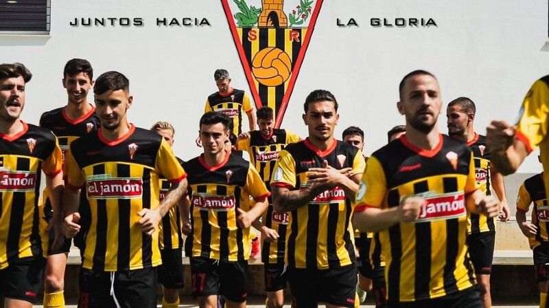 El San Roque inicia en Ceuta su sueño de subir y La Palma en Conil el de no descender