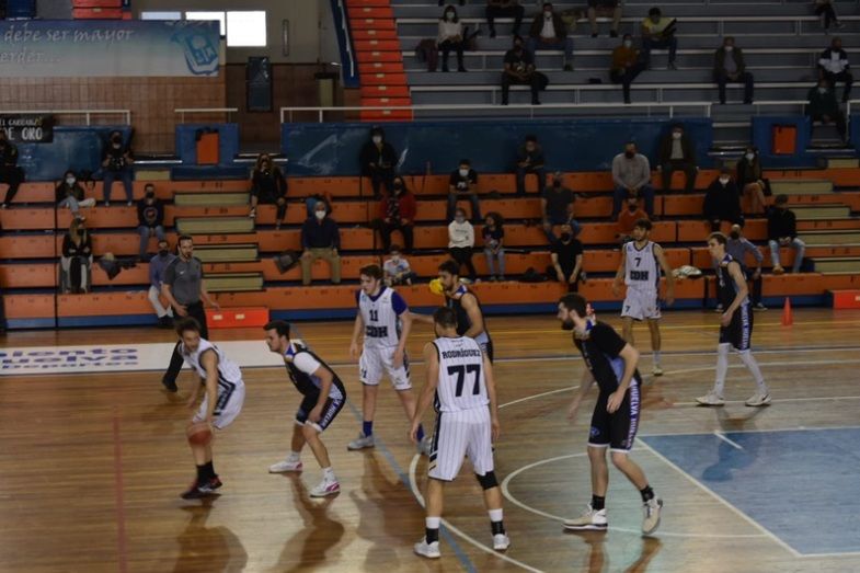 El Huelva Comercio se lleva un emocionantísimo derbi con el Ciudad de Huelva (82-79)