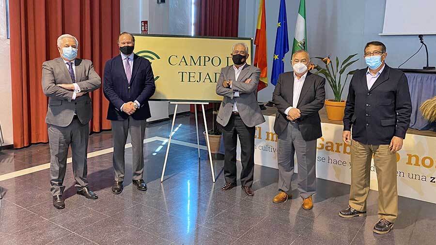 Acuerdo de colaboración en servicios financieros de la Cooperativa ‘Campo de Tejada’ y Caja Rural del Sur