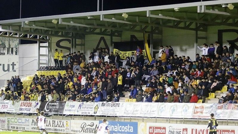 El Ciudad de Lepe, una olla a presión ante el Panaderías Pulido