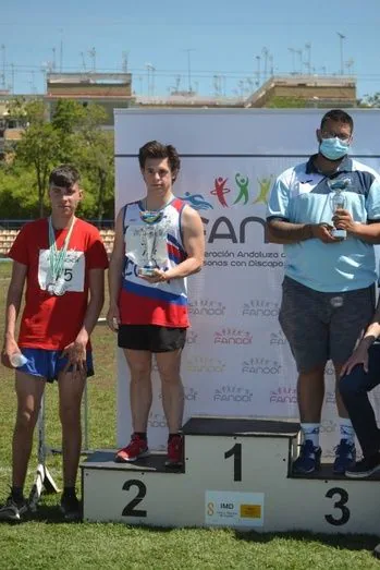 El CODA Huelva revalida su título de campeón de Andalucía de Atletismo al aire libre