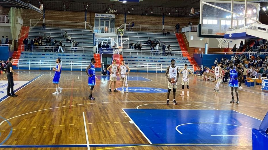 El Ciudad de Huelva encarrila su pase a la fase de ascenso (88-50)